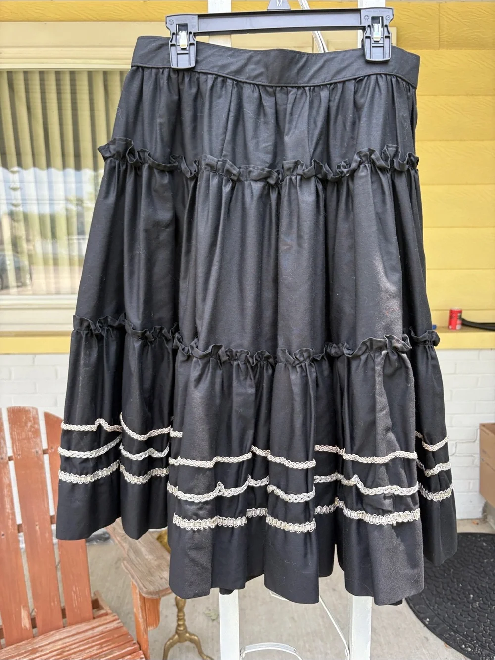 Source Unknown Black Tiered A-Line Skirt with Cream Trim